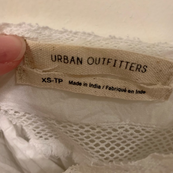 Urban outfitters crop white tank-size XS - Picture 4 of 6